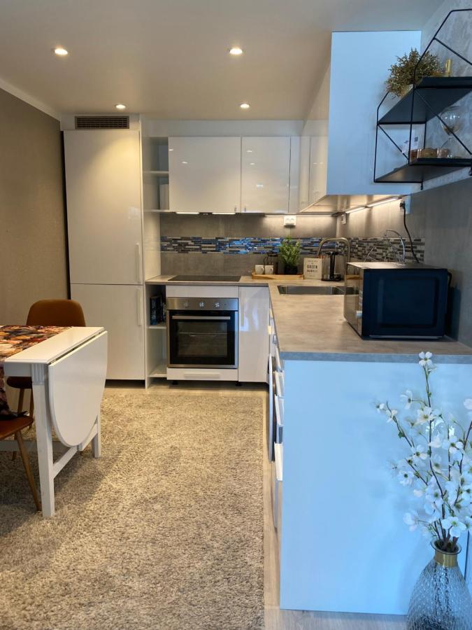 Hundbergan Apartment-Free Parking-15 Min From Tromso Tromsdalen Buitenkant foto