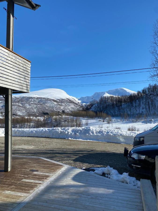 Hundbergan Apartment-Free Parking-15 Min From Tromso Tromsdalen Buitenkant foto